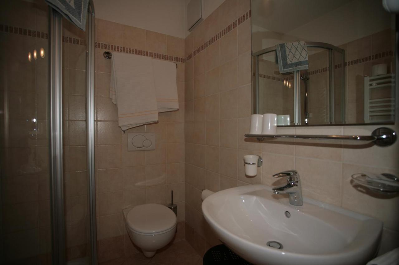 Garni Eden Hotell Canazei Eksteriør bilde