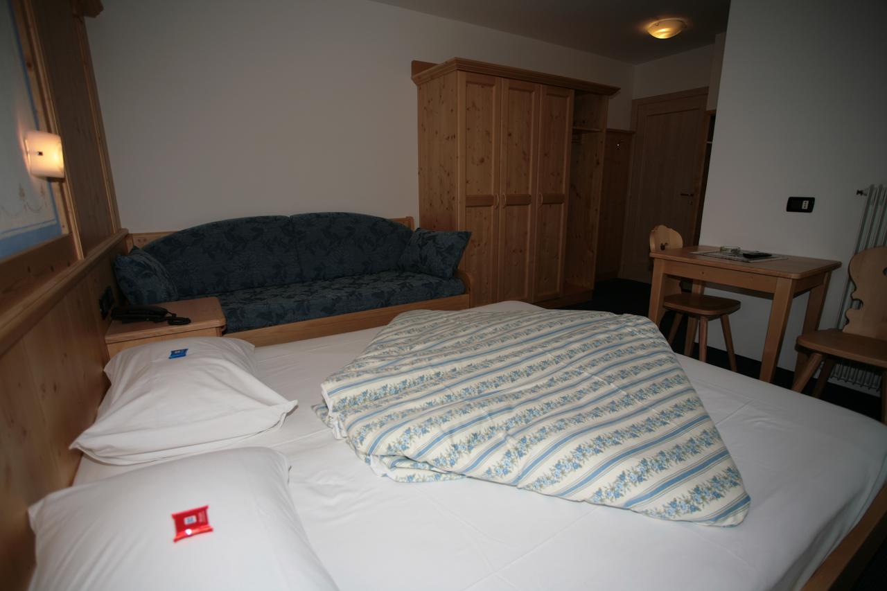 Garni Eden Hotell Canazei Eksteriør bilde